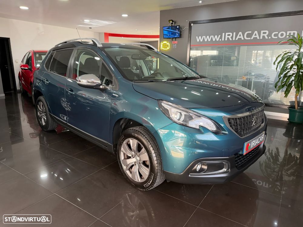 Peugeot 2008 1.2 PureTech Style - 5