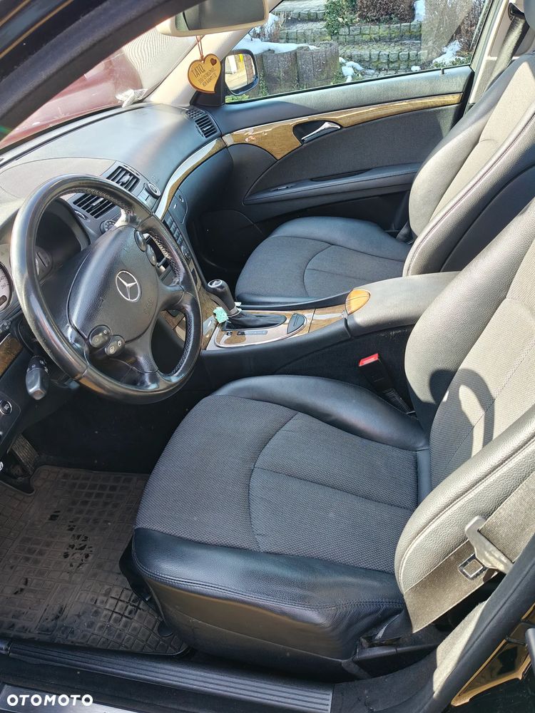 Mercedes-Benz Klasa E - 9