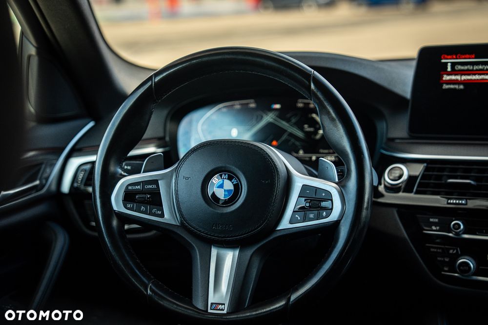 BMW Seria 5 520d xDrive mHEV M Sport sport - 14