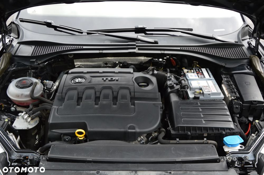 Skoda Superb 1.6 TDI DSG Ambition - 16