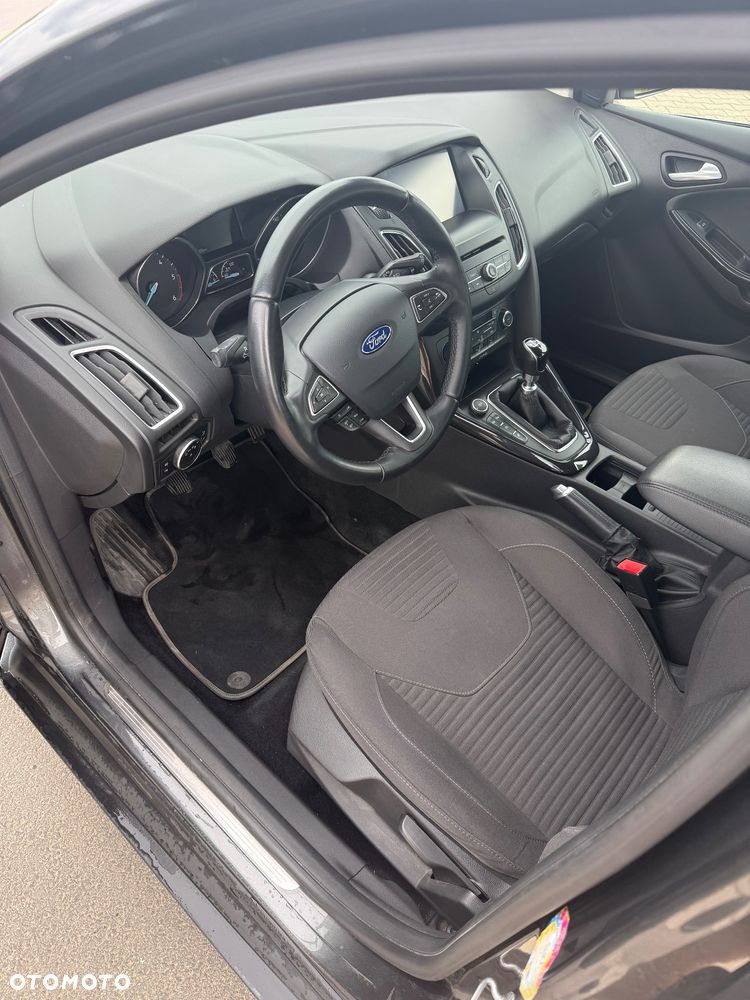 Ford Focus 2.0 TDCi Titanium ASS - 5