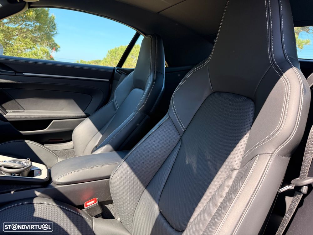 Porsche 911 (992) Carrera PDK - 20