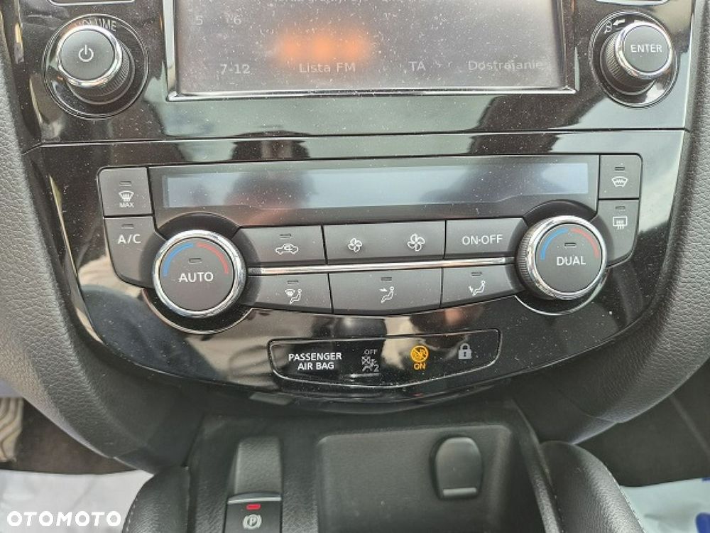 Nissan Qashqai - 25