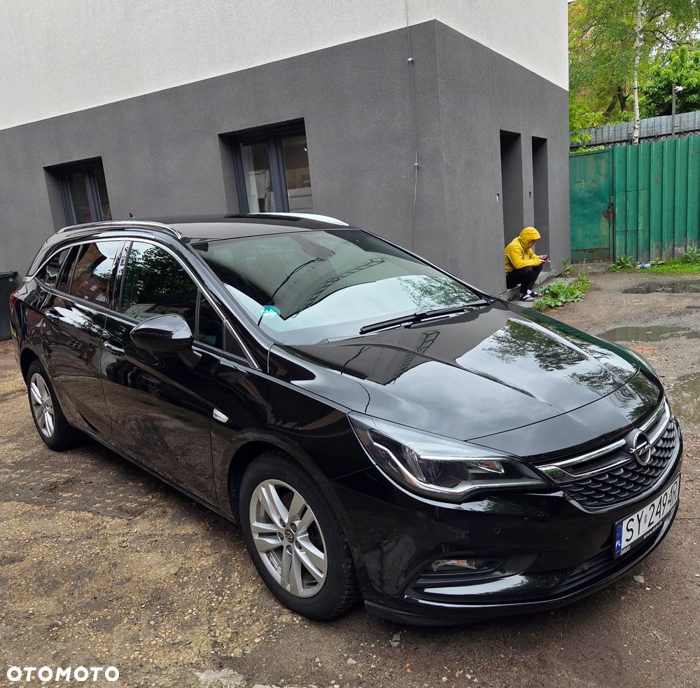 Opel Astra 1.6 D (CDTI) Start/Stop Business - 2