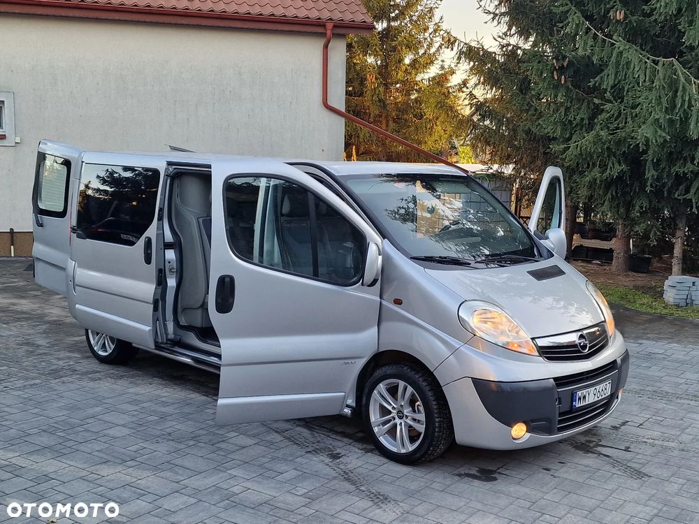 Opel Vivaro L2H1 2.9t - 8