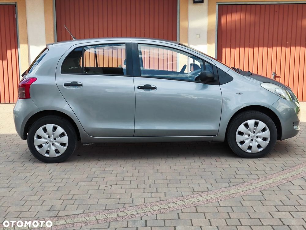 Toyota Yaris 1.0 VVT-i Sol - 13