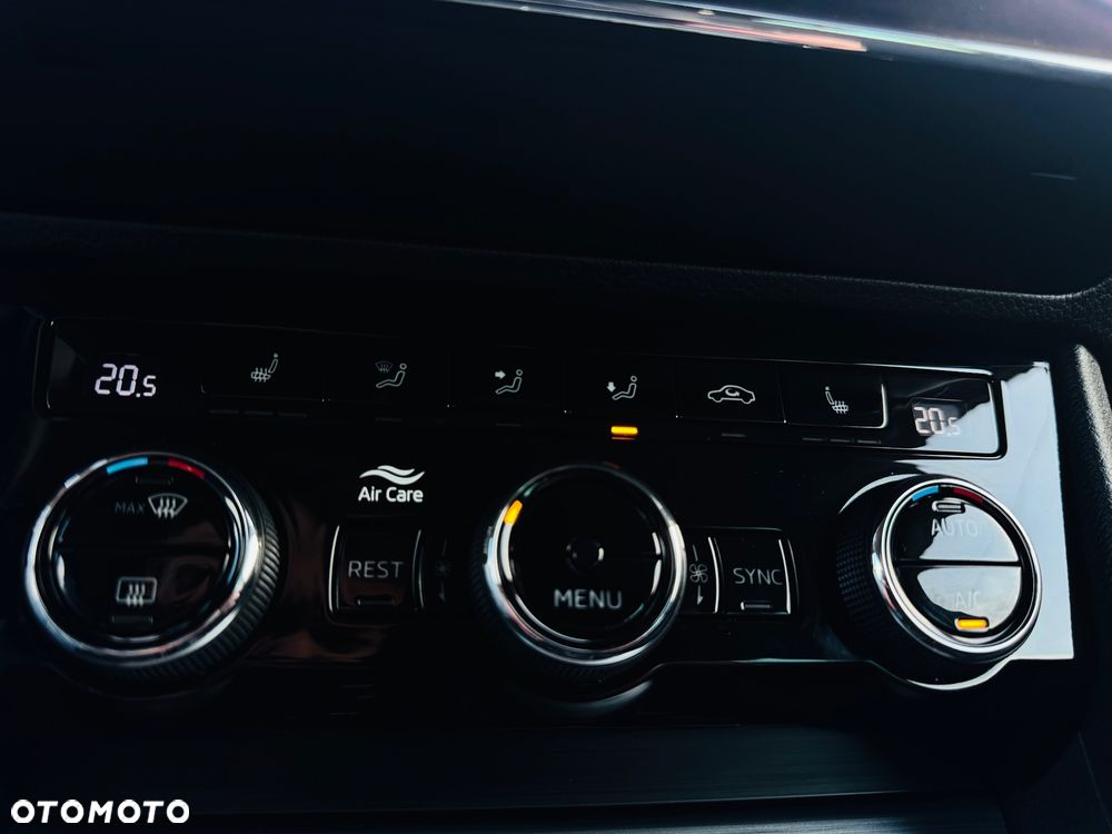 Skoda Superb 2.0 TDI DSG Active - 10