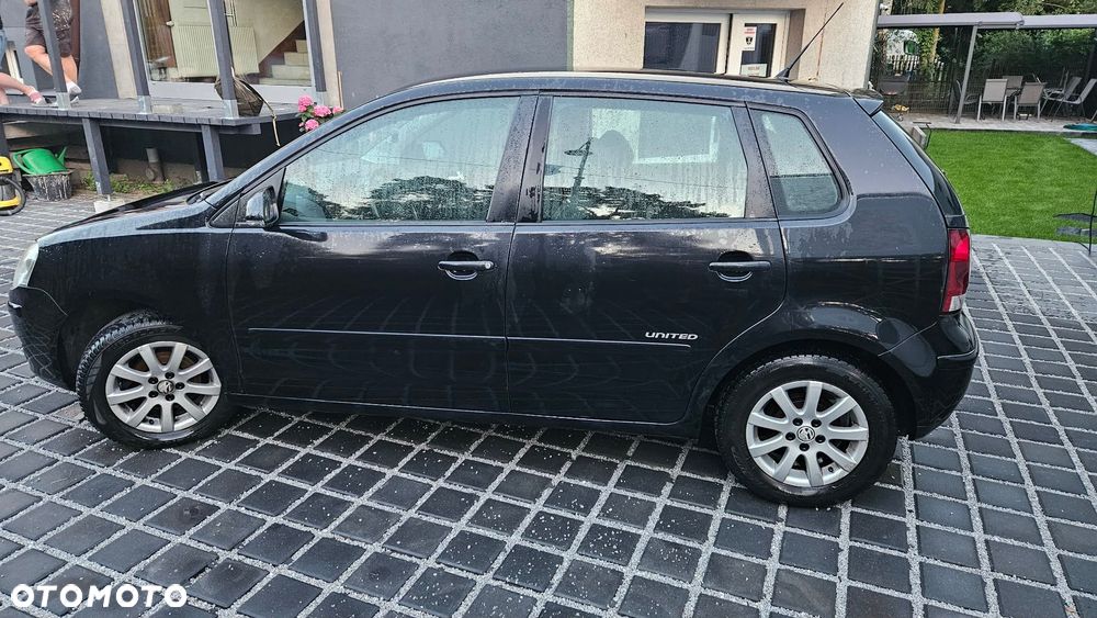 Volkswagen Polo - 2