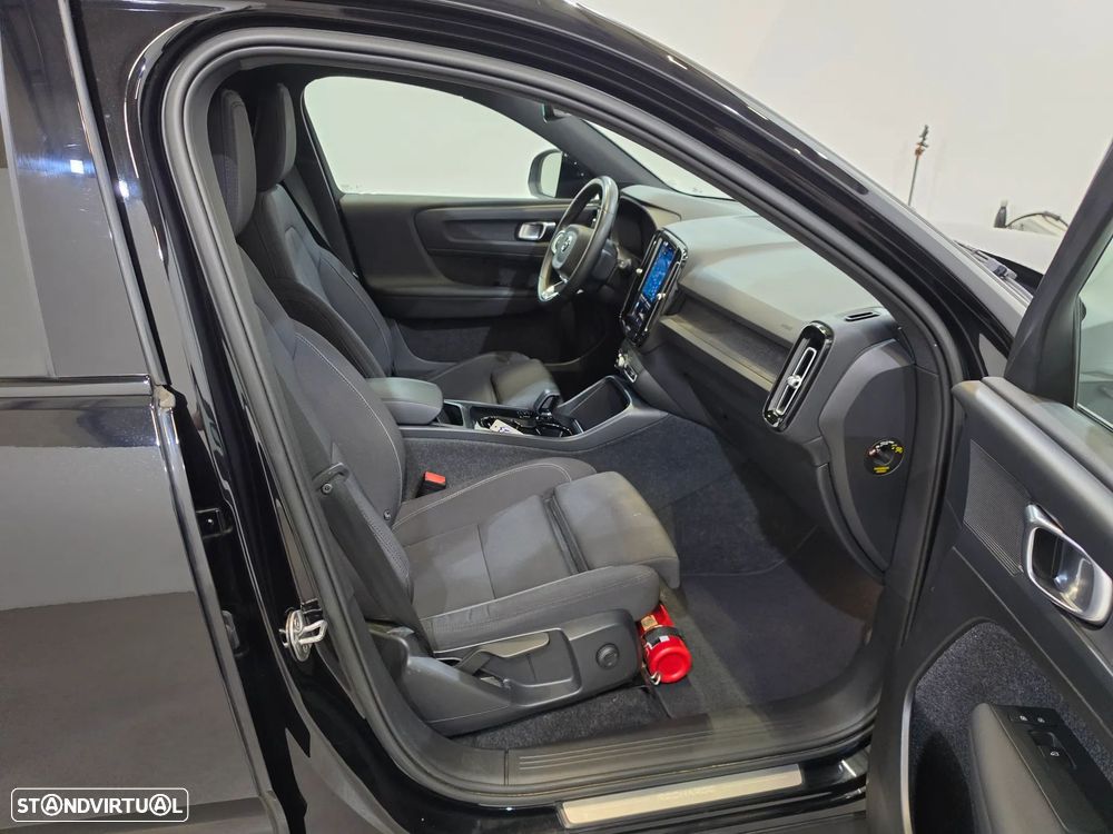 Volvo XC 40 Recharge Core - 5