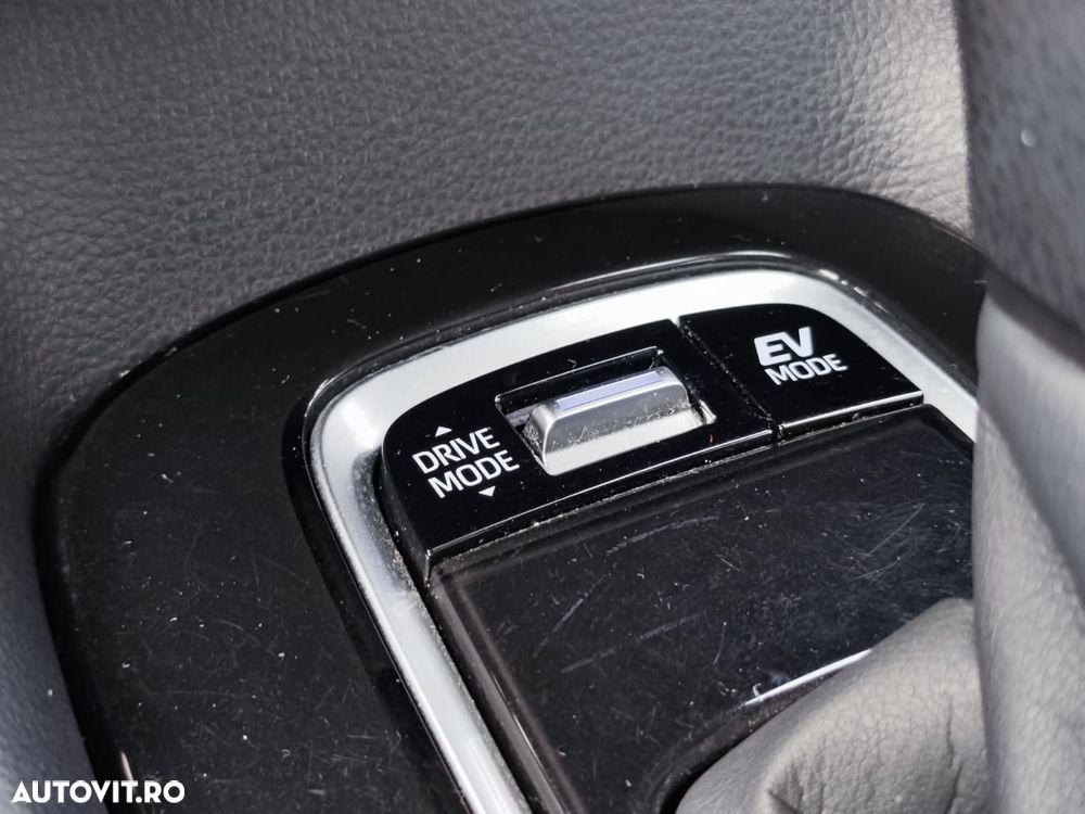 Toyota Corolla 1.8 HSD Business - 23