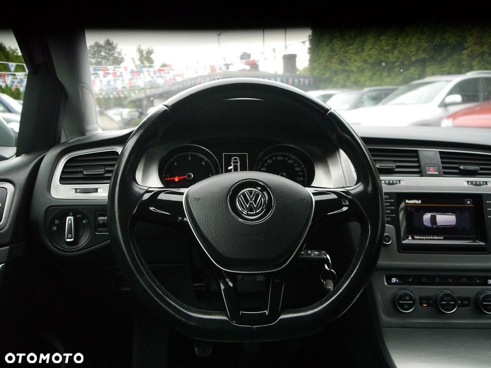 Volkswagen Golf 1.6 TDI BlueMotion Technology Comfortline - 15