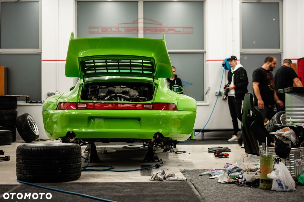 Porsche 911 Carrera - 7