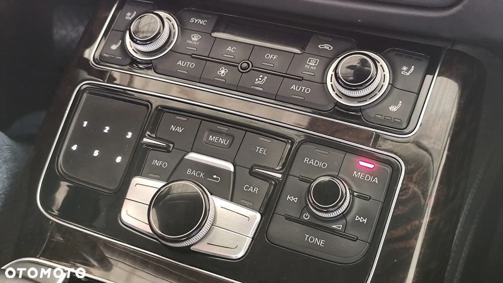 Audi A8 4.2 TDI L Quattro - 13