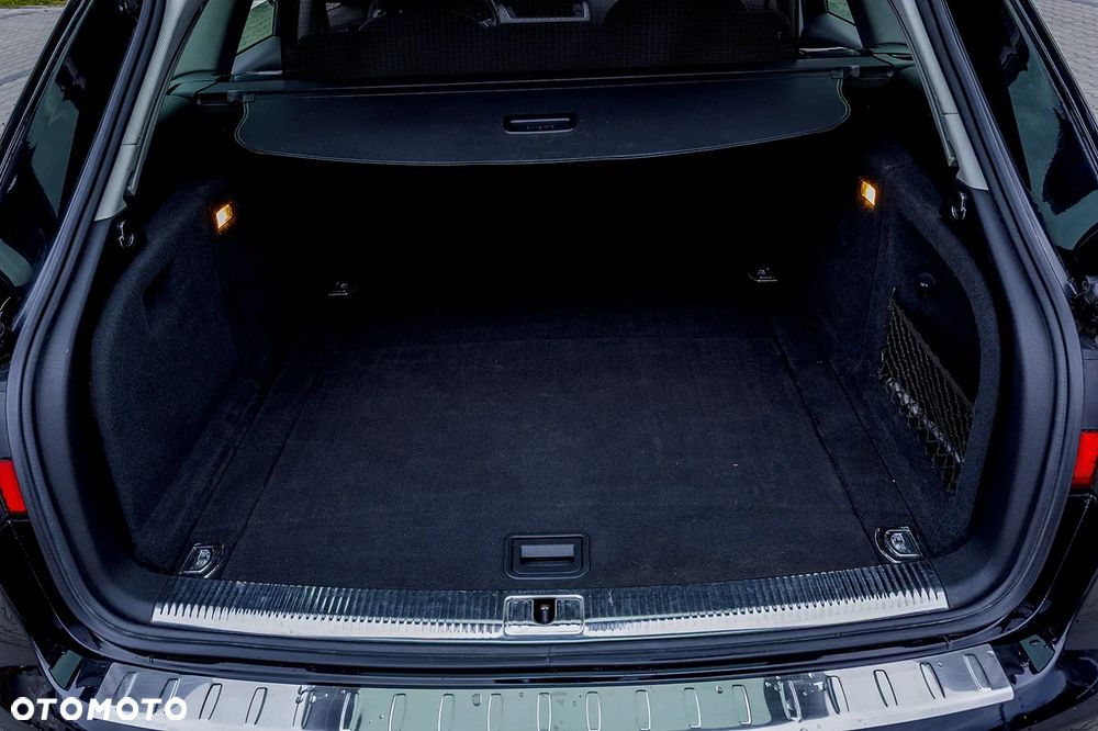 Audi A4 Avant 2.0 TDI Quattro - 28