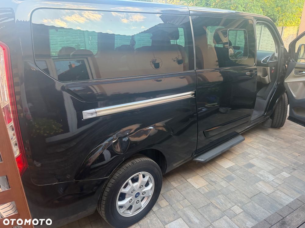 Ford Tourneo Custom - 5