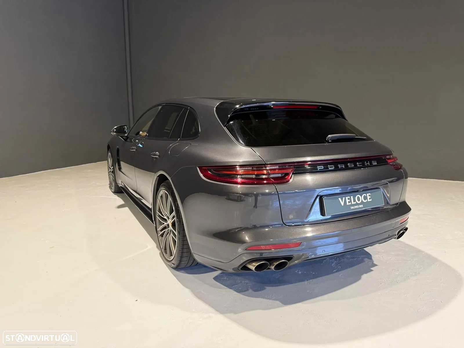 Porsche Panamera Sport Turismo 4 E-Hybrid - 3