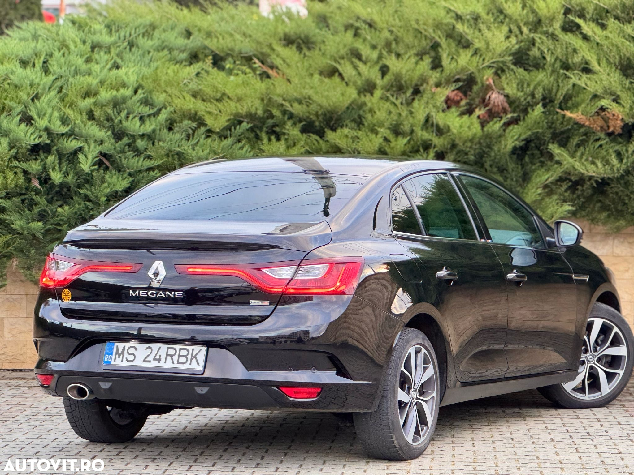 Renault Megane Energy dCi Intens - 4