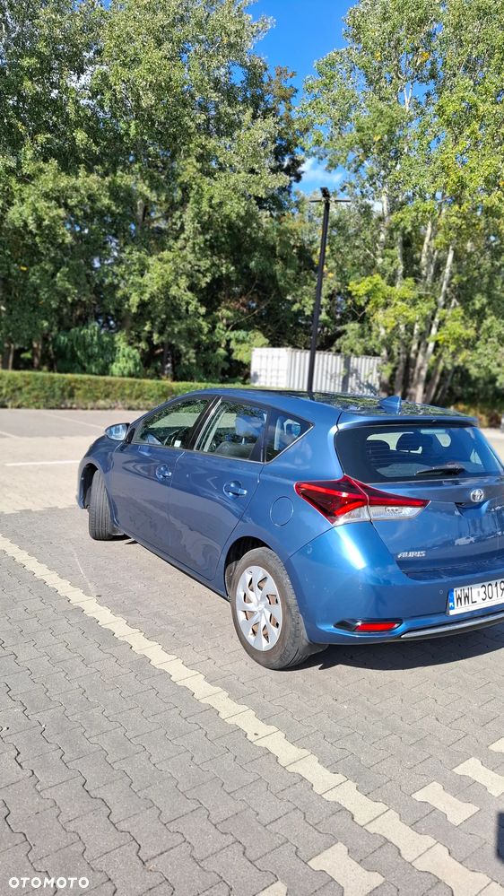 Toyota Auris 1.6 Premium - 3