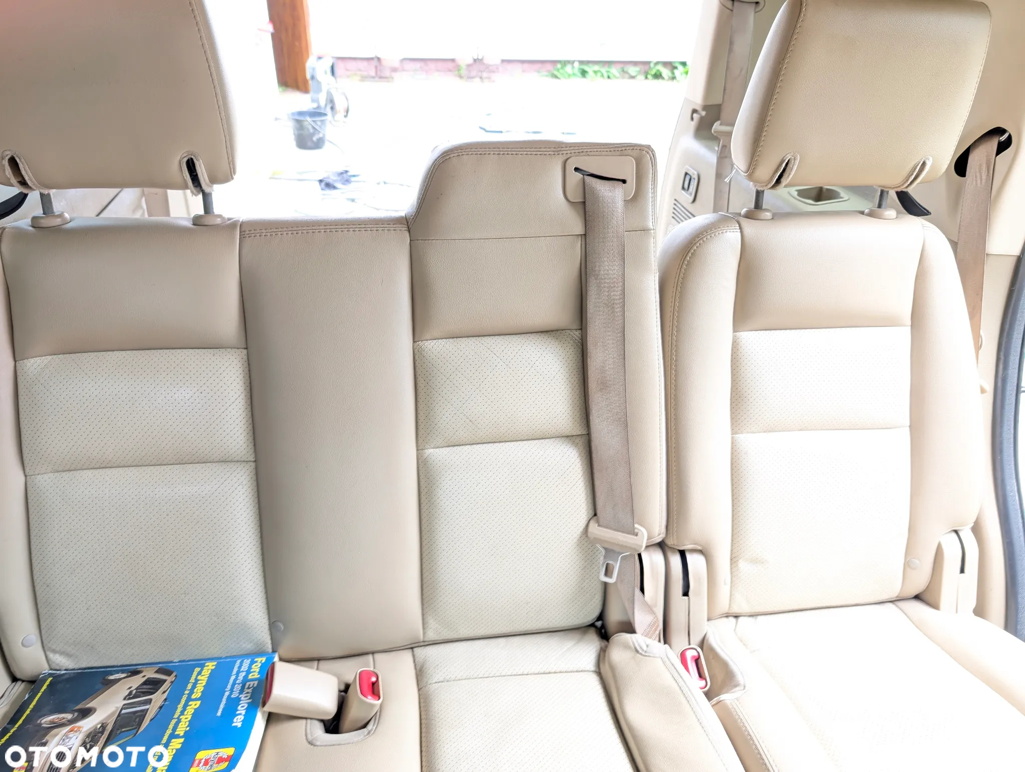Mercury Mountaineer - 24