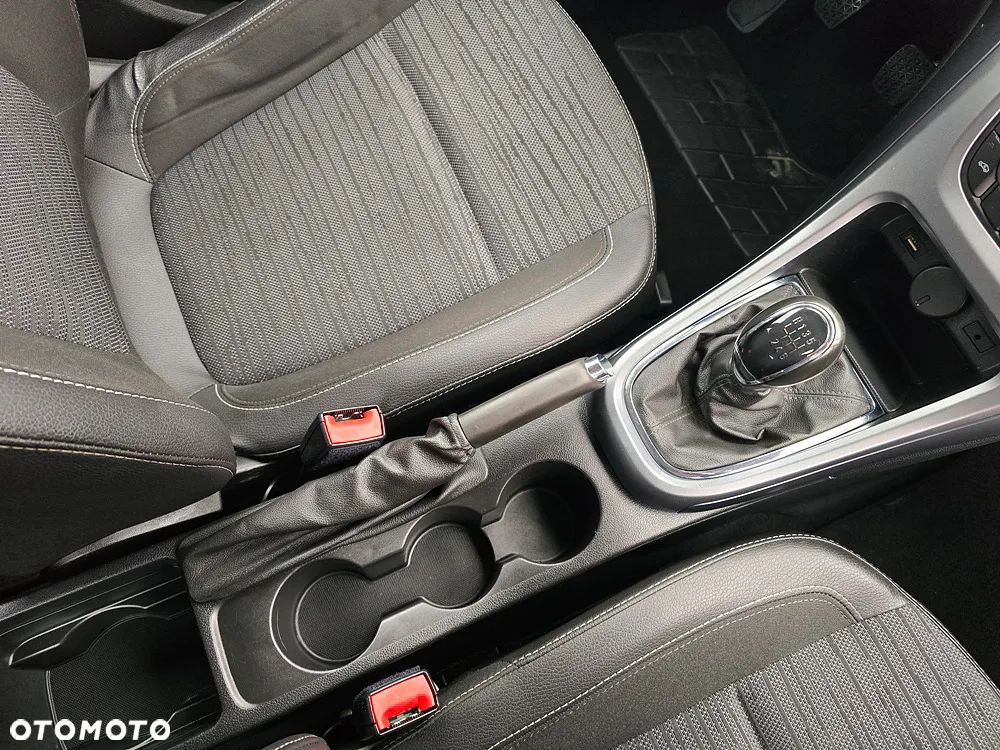 Opel Astra 1.4 Turbo Cosmo - 30