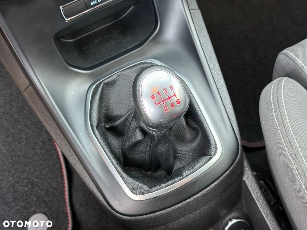 Ford Fiesta 1.6 EcoBoost ST - 26
