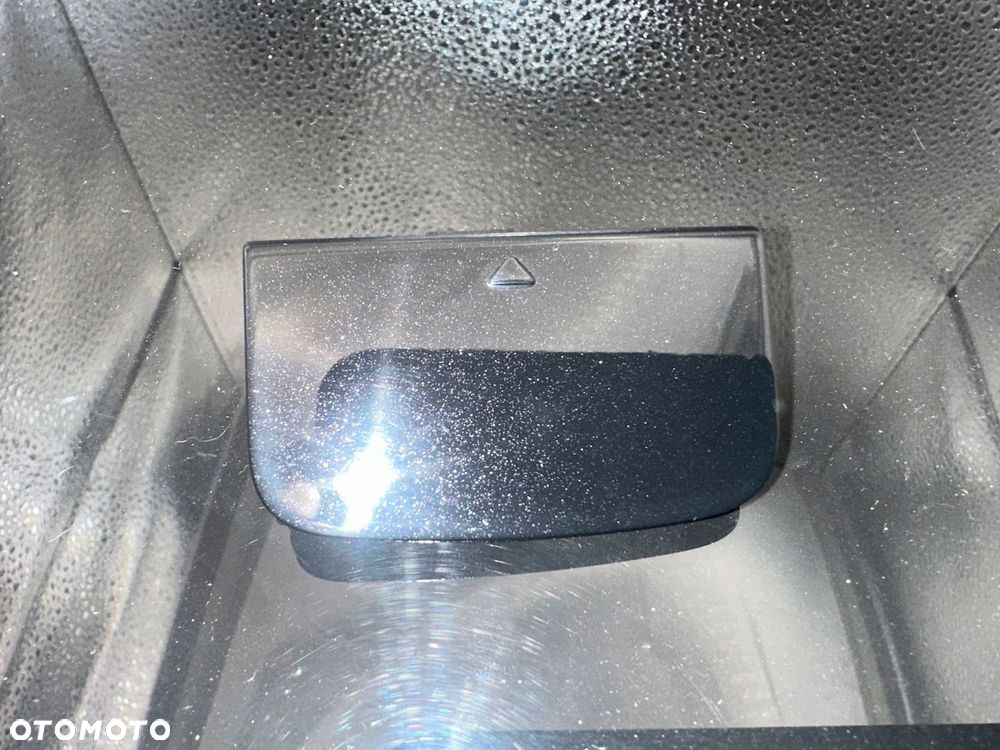 ZAŚLEPKA HAK / HOL PRZÓD BMW 7 E65 / E66 UŻYWANA RÓŻNE KOLORY 51117135569 - 2