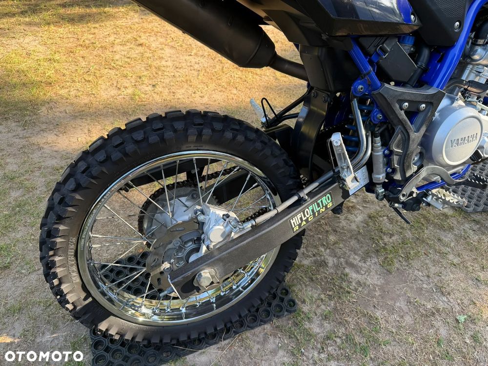 Yamaha WR - 15