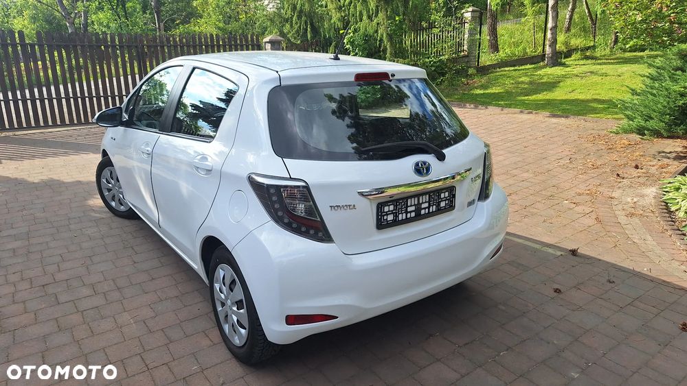 Toyota Yaris 1.5 VVT-i Lounge - 7