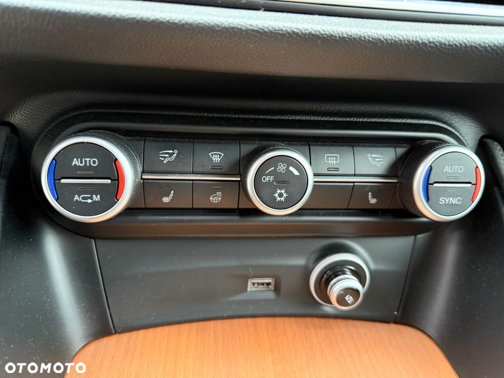 Alfa Romeo Stelvio 2.2 JTDM Executive Q4 - 7