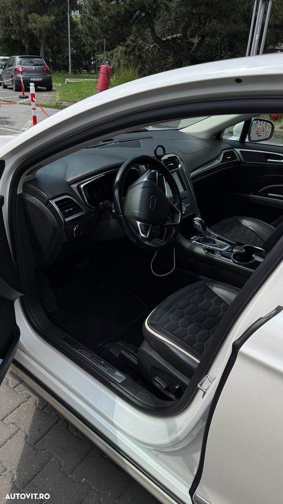 Ford Mondeo - 9