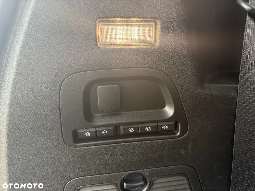 Ford S-Max 2.0 EcoBlue Titanium - 22