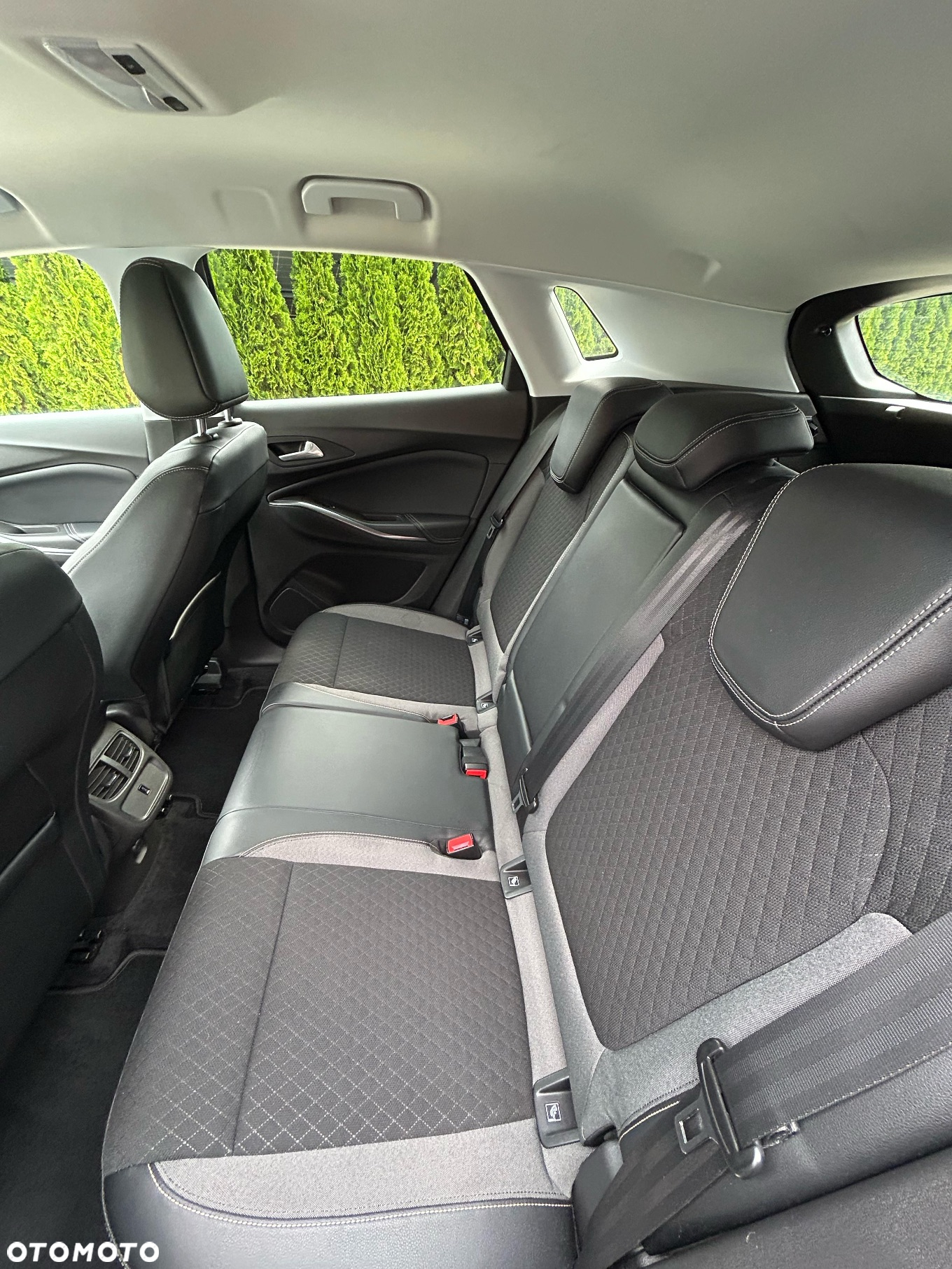 Opel Grandland X 1.6 D Start/Stop Automatik Business Edition - 14