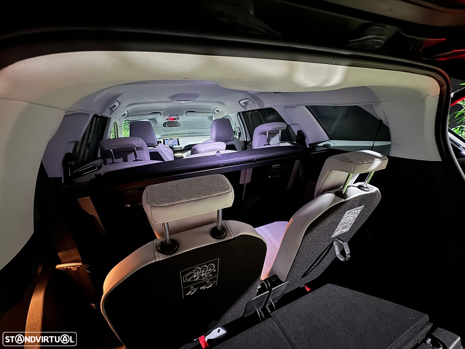 Peugeot 5008 1.5 BlueHDi Allure EAT8 - 29