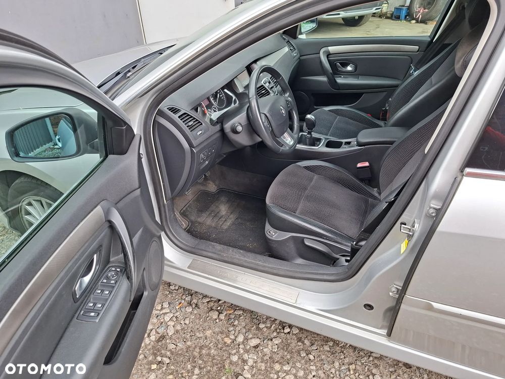 Renault Laguna 2.0 DCi FAP Dynamique - 9