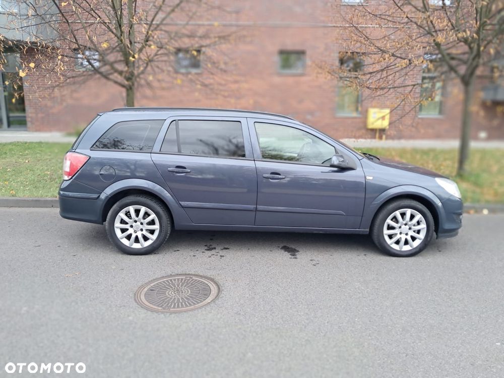 Opel Astra 1.6 Caravan Edition - 2