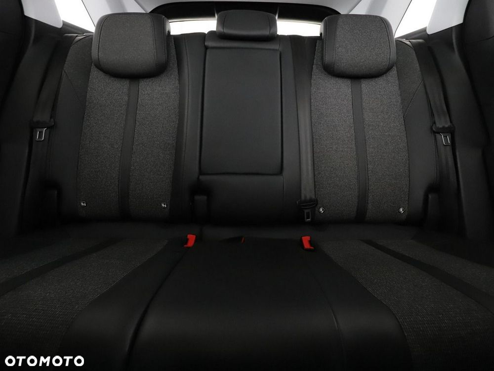 Peugeot 3008 1.2 PureTech Allure S&S EAT8 - 18