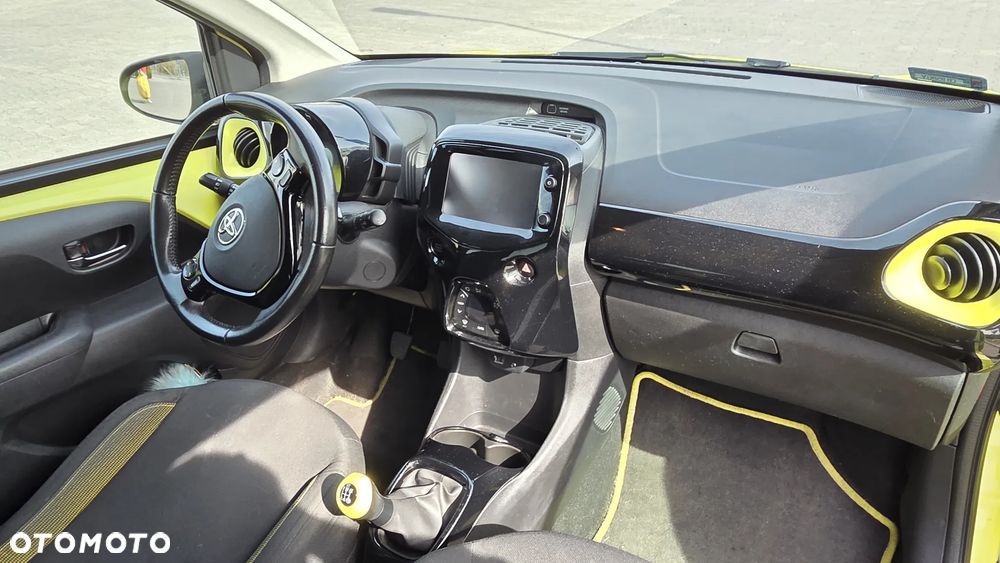 Toyota Aygo x-cite - 16