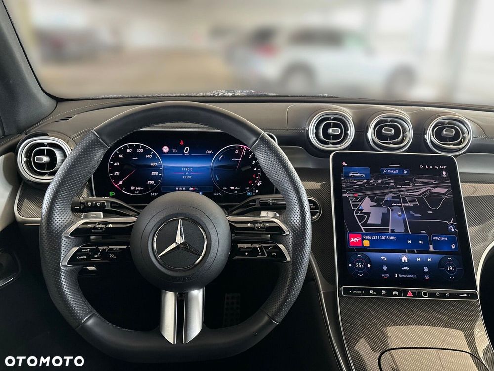 Mercedes-Benz GLC - 11