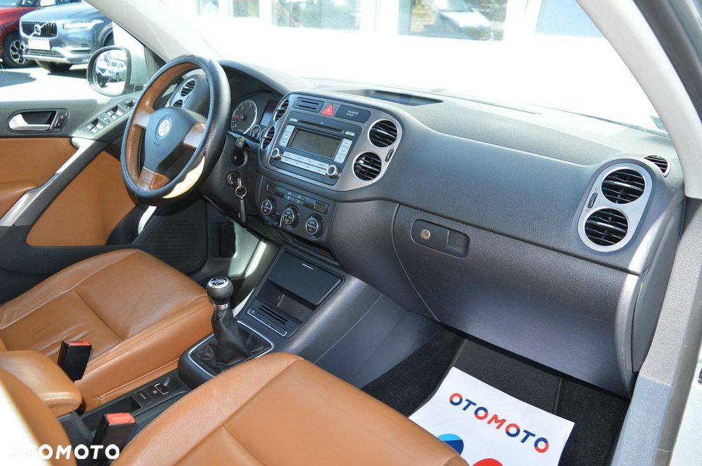 Volkswagen Tiguan - 23