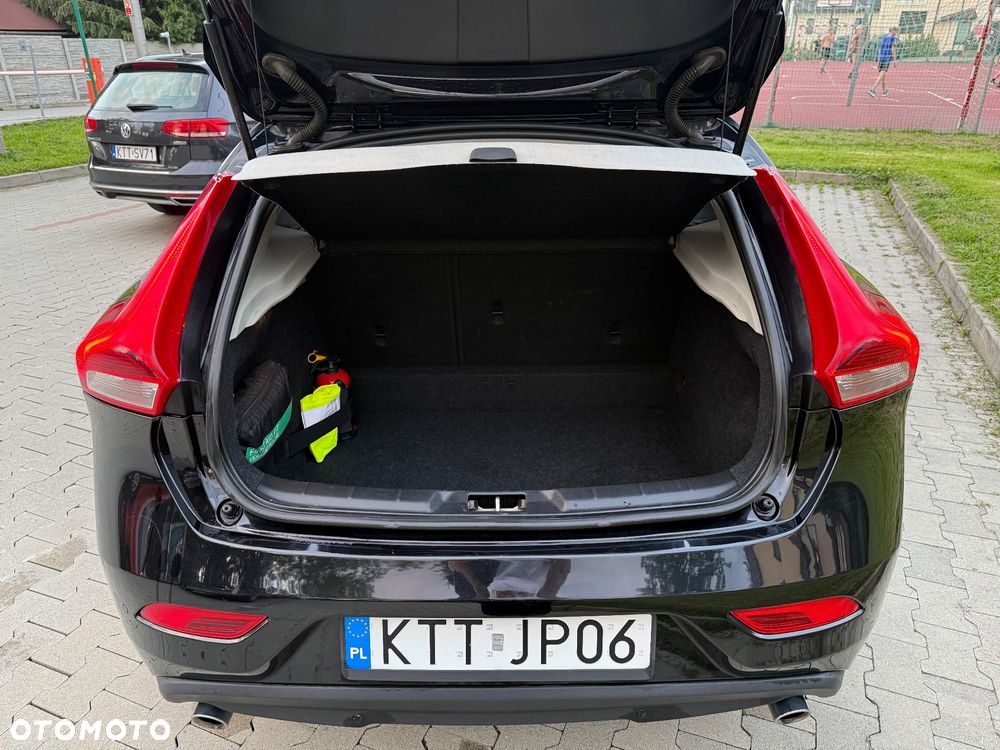 Volvo V40 D3 Drive-E Momentum - 13