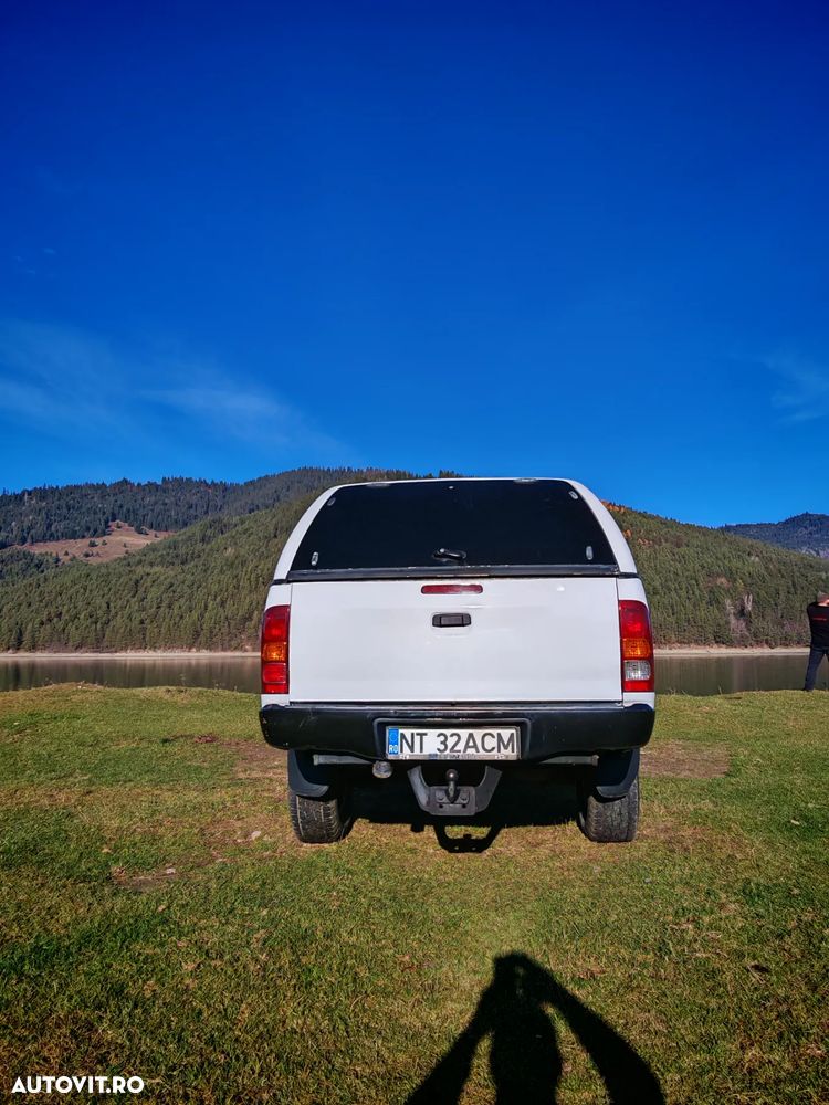 Toyota Hilux - 5