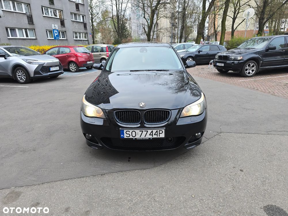 BMW Seria 5 550i - 4