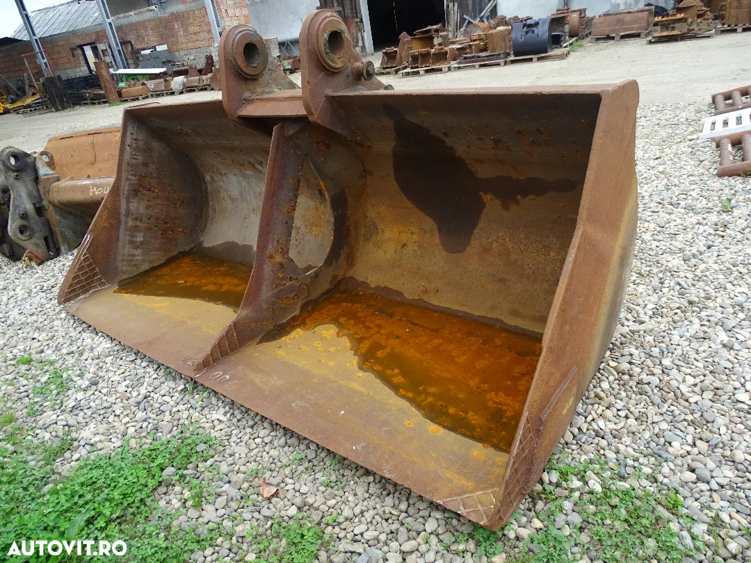 Cupa de Taluz Mare pt. excavator 40-60 t - 2