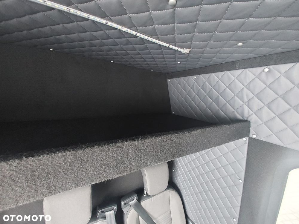 Mercedes-Benz SPRINTER MAX - 15