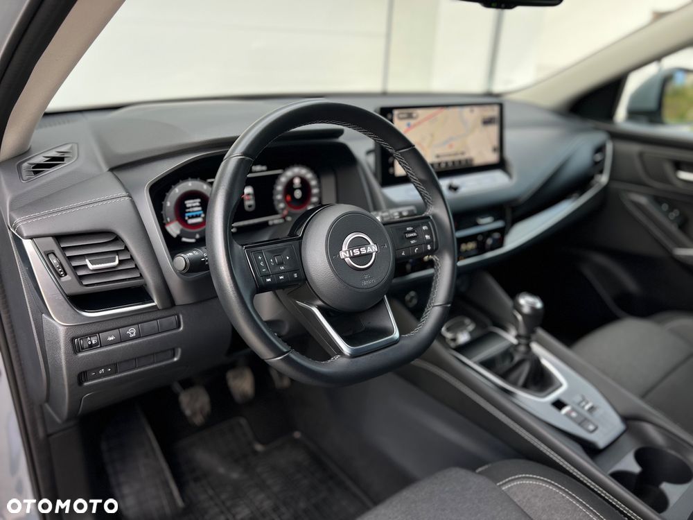 Nissan Qashqai 1.3 DIG-T N-Connecta - 24