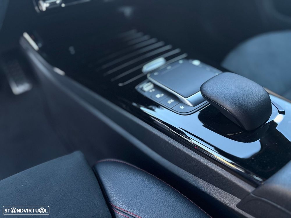 Mercedes-Benz CLA 250 e Shooting Brake AMG Line - 15