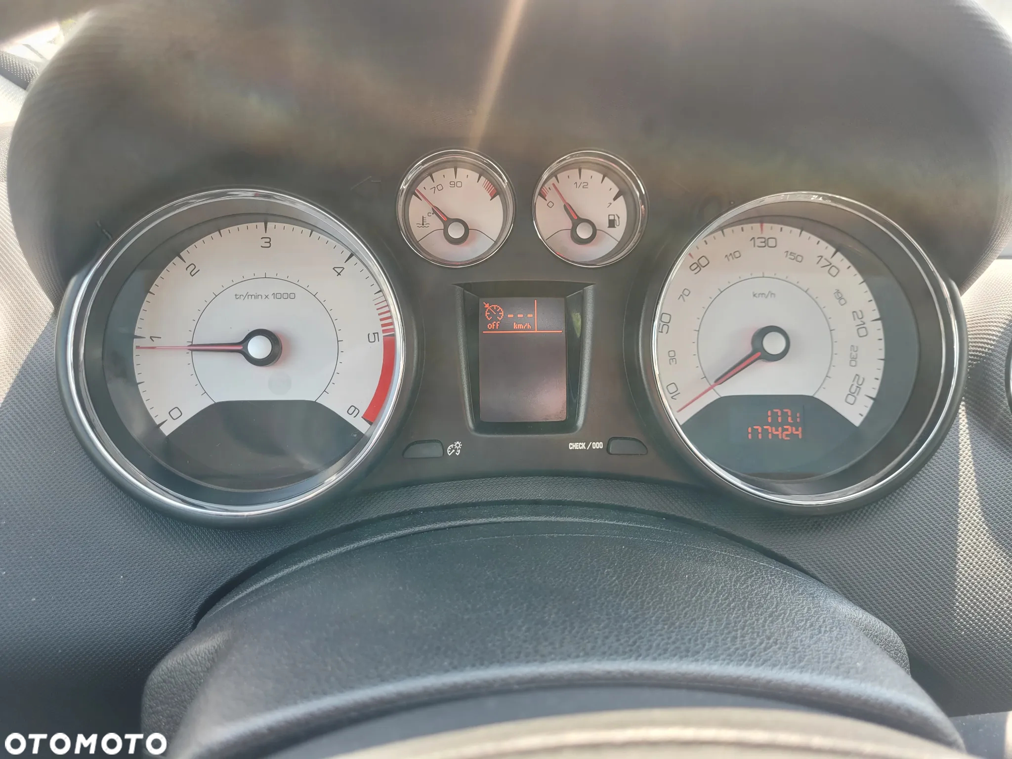 Peugeot 308 1.6 e-HDi Business Line STT - 14