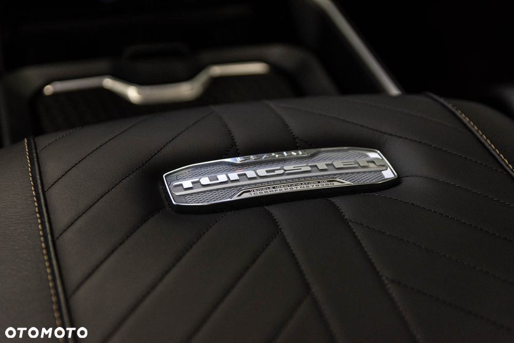 RAM 1500 Tungsten - 35