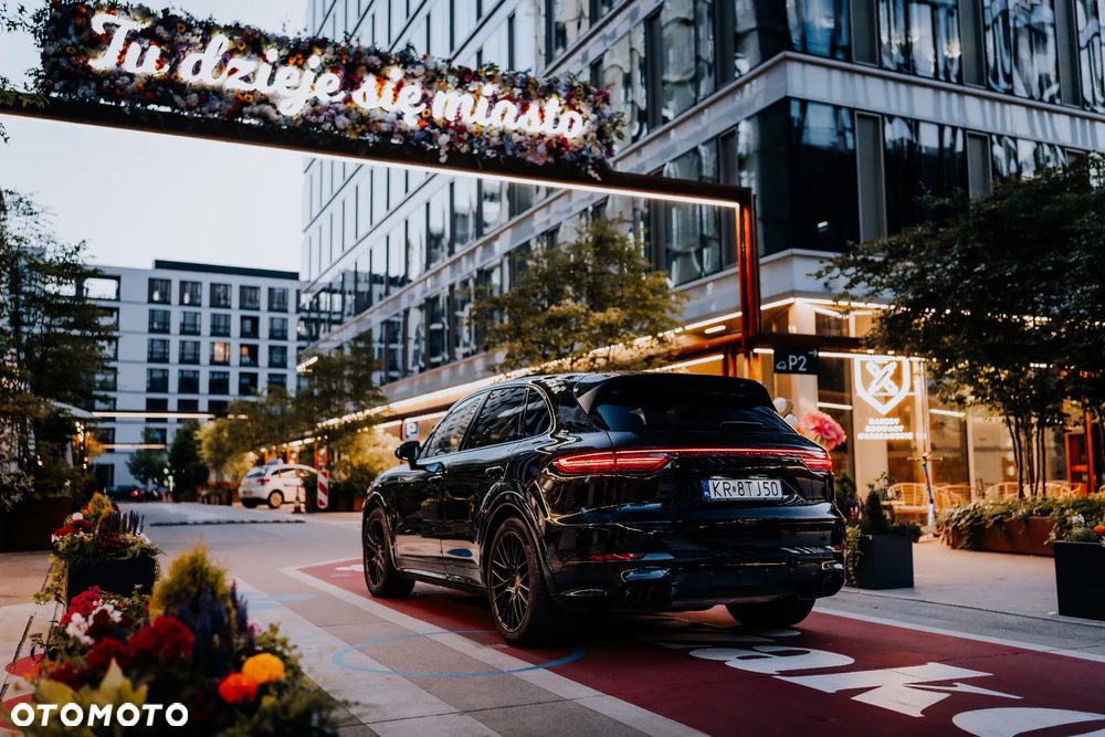 Porsche Cayenne GTS - 25