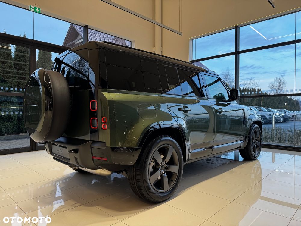Land Rover Defender - 8